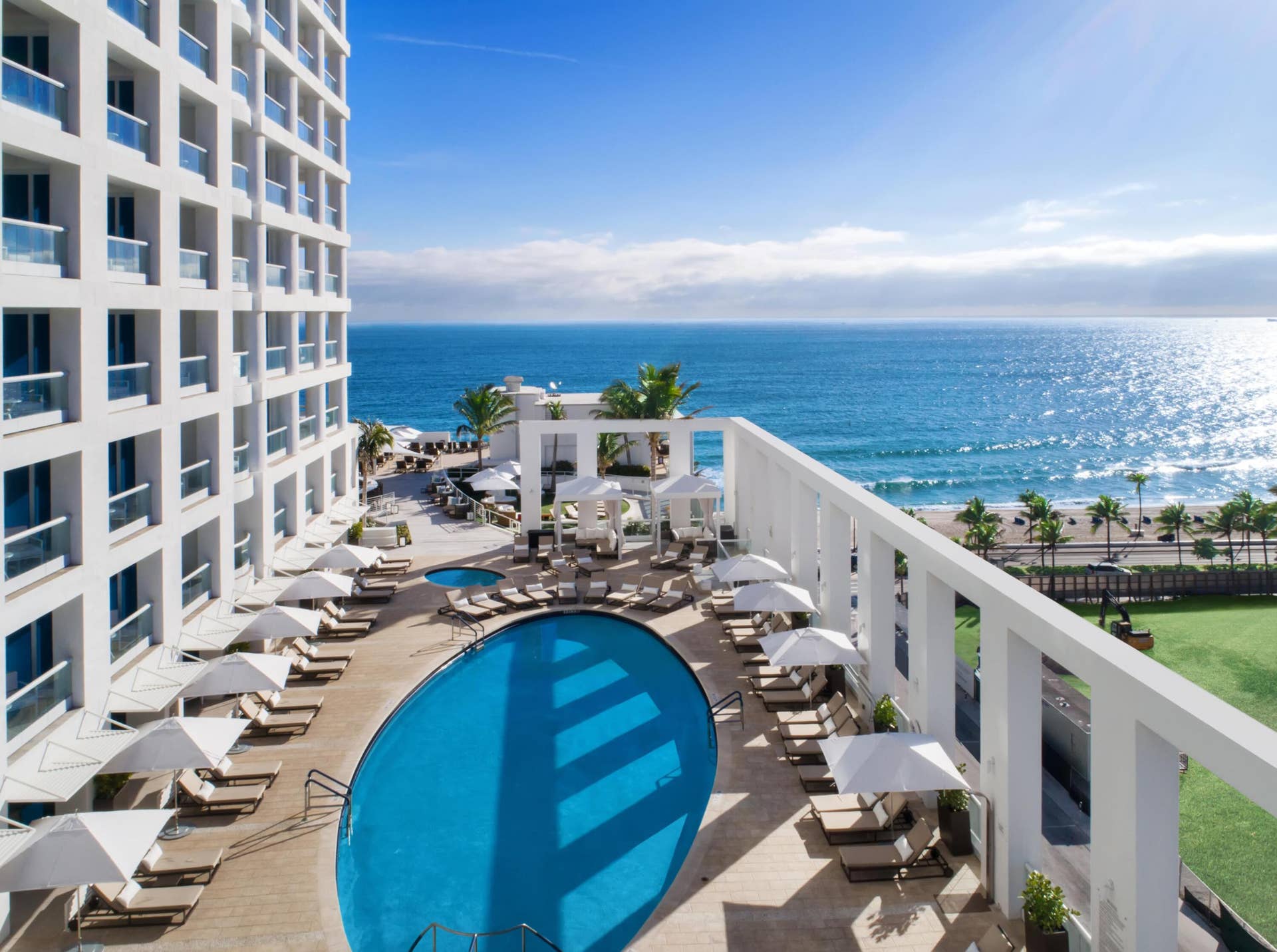 551 N FORT LAUDERDALE BEACH Boulevard, #H1011, Fort Lauderdale, FL 33304 pool deck