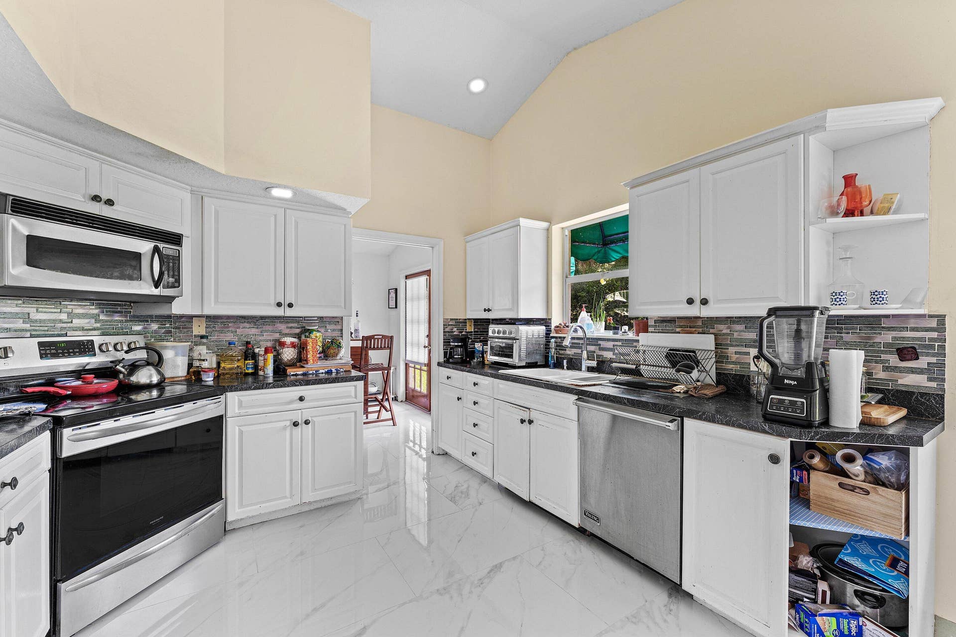 2350 NW 5TH Avenue, Boca Raton, FL 33431 011-2350Northwest5thAvenue-BocaRaton-FL-