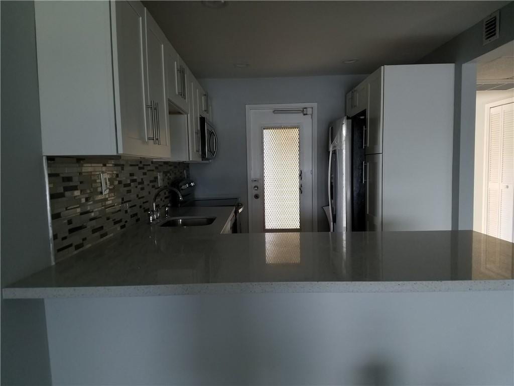 3100 N COURSE Lane, #210, Pompano Beach, FL 33069 Photo 3