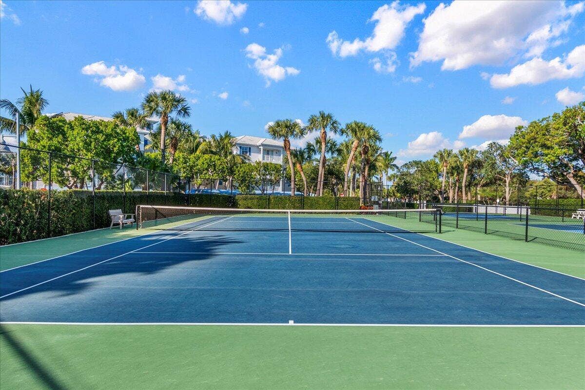 143 Bay Colony Drive N, Juno Beach, FL 33408 23-JLC_9349