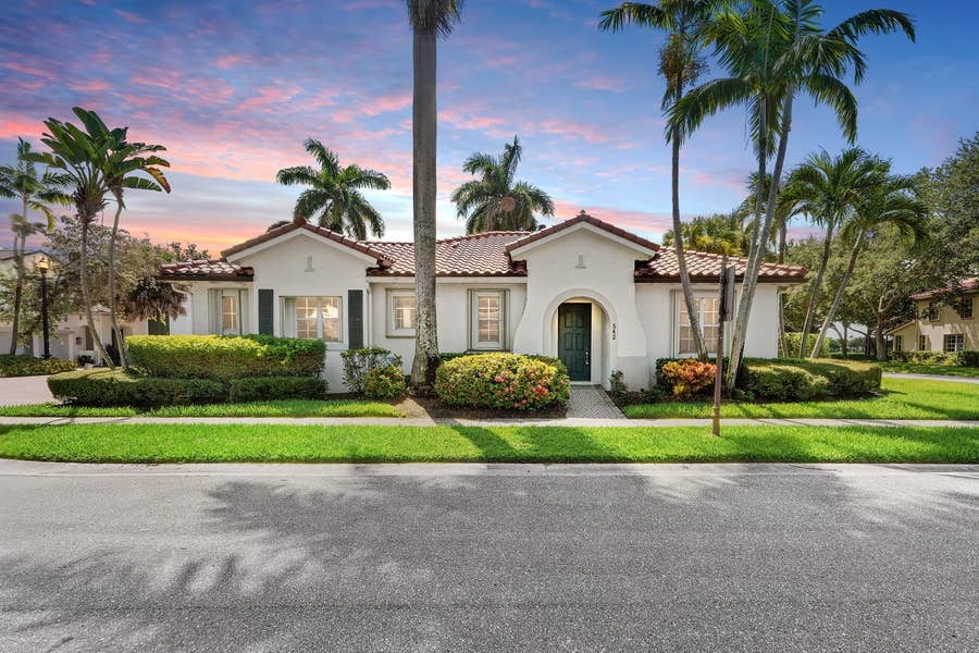 Property photo for 542 TOMAHAWK Court, Palm Beach Gardens, FL