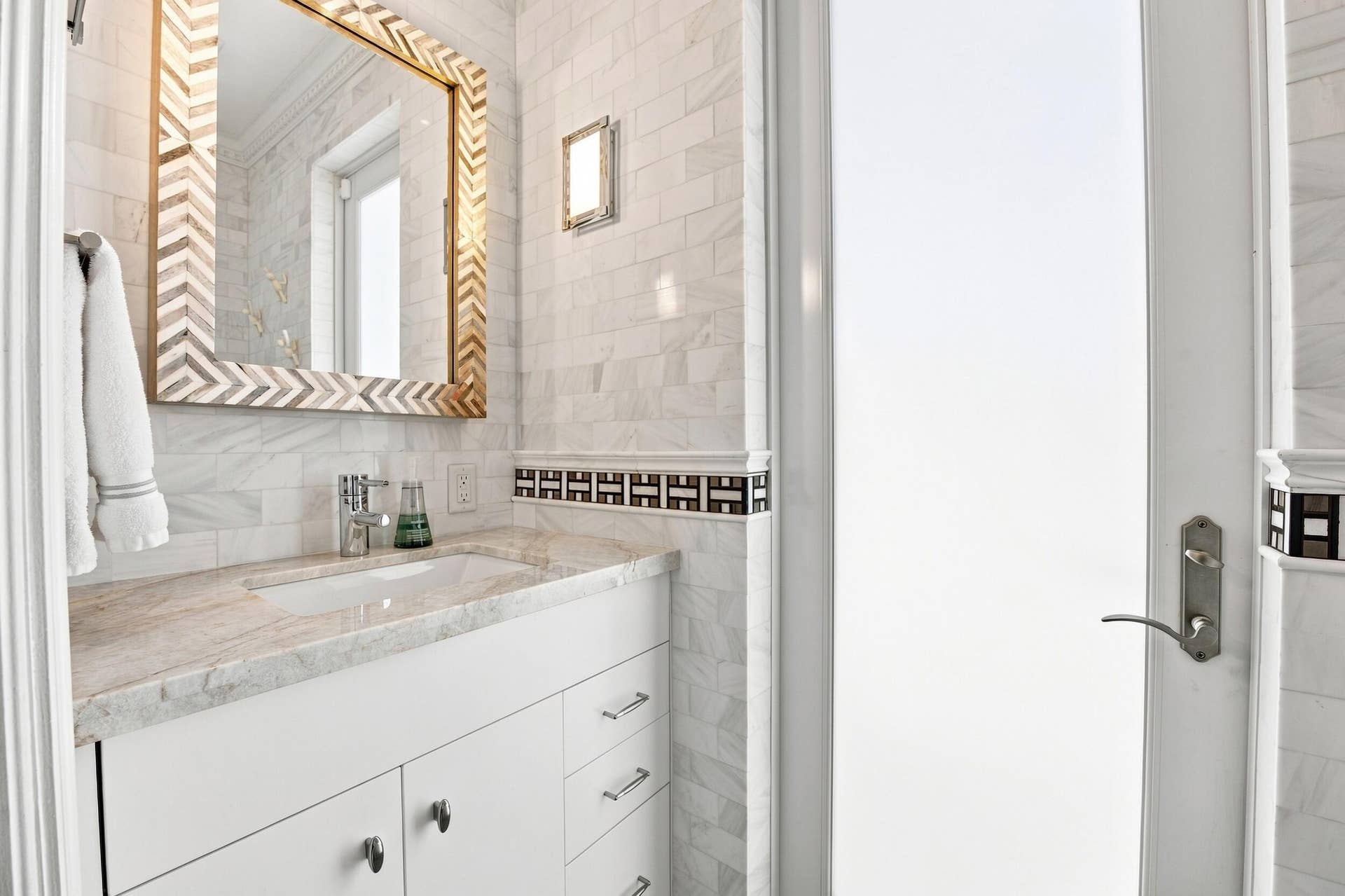 2009 NE 21ST Street, Fort Lauderdale, FL 33305 52_041__jjl6143
