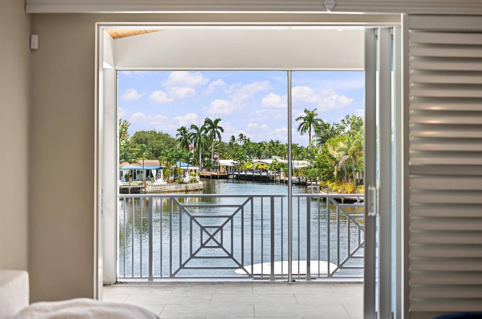 2009 NE 21ST Street, Fort Lauderdale, FL 33305 80_012__jjl6408