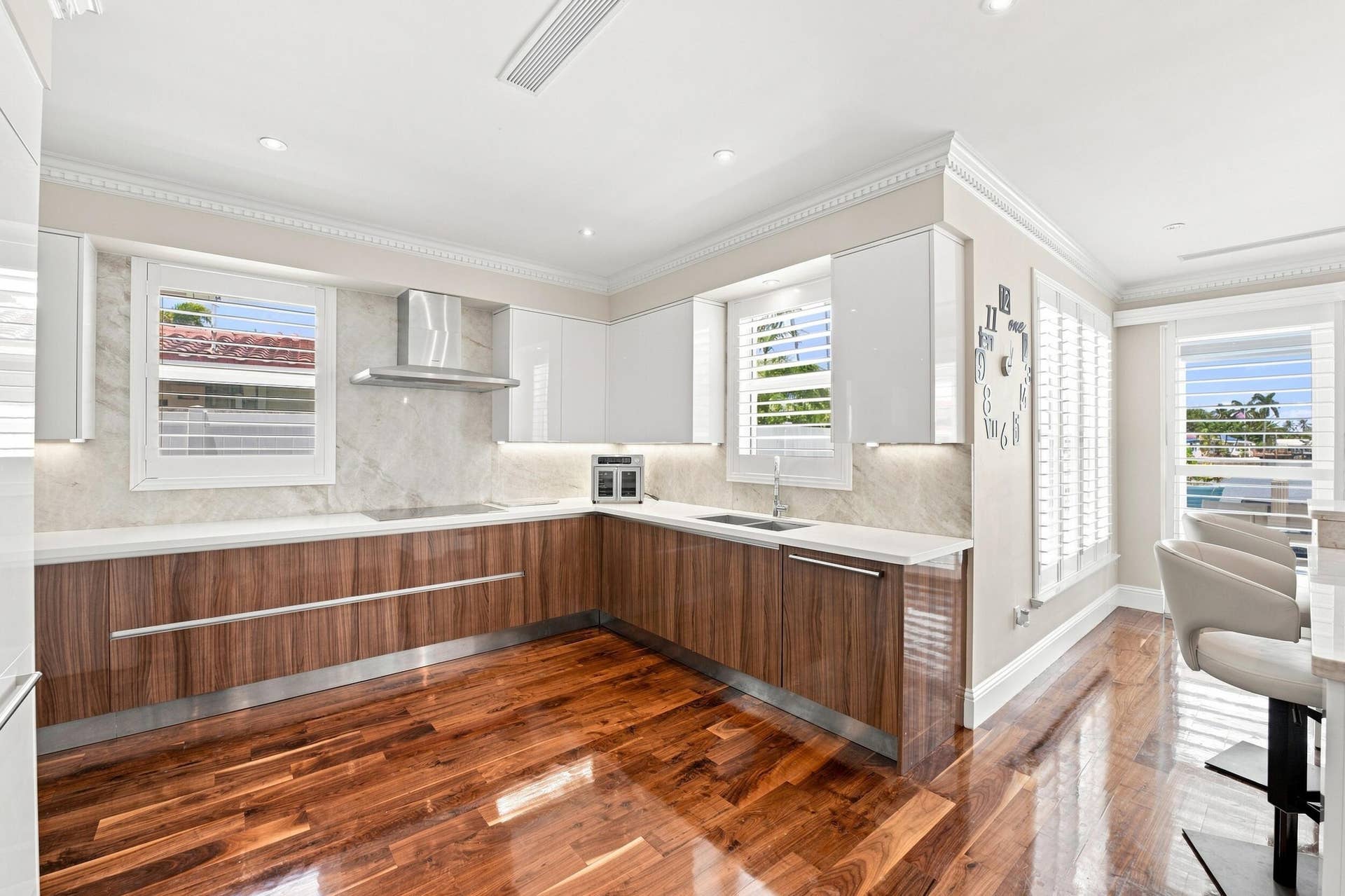2009 NE 21ST Street, Fort Lauderdale, FL 33305 36_039__jjl6133