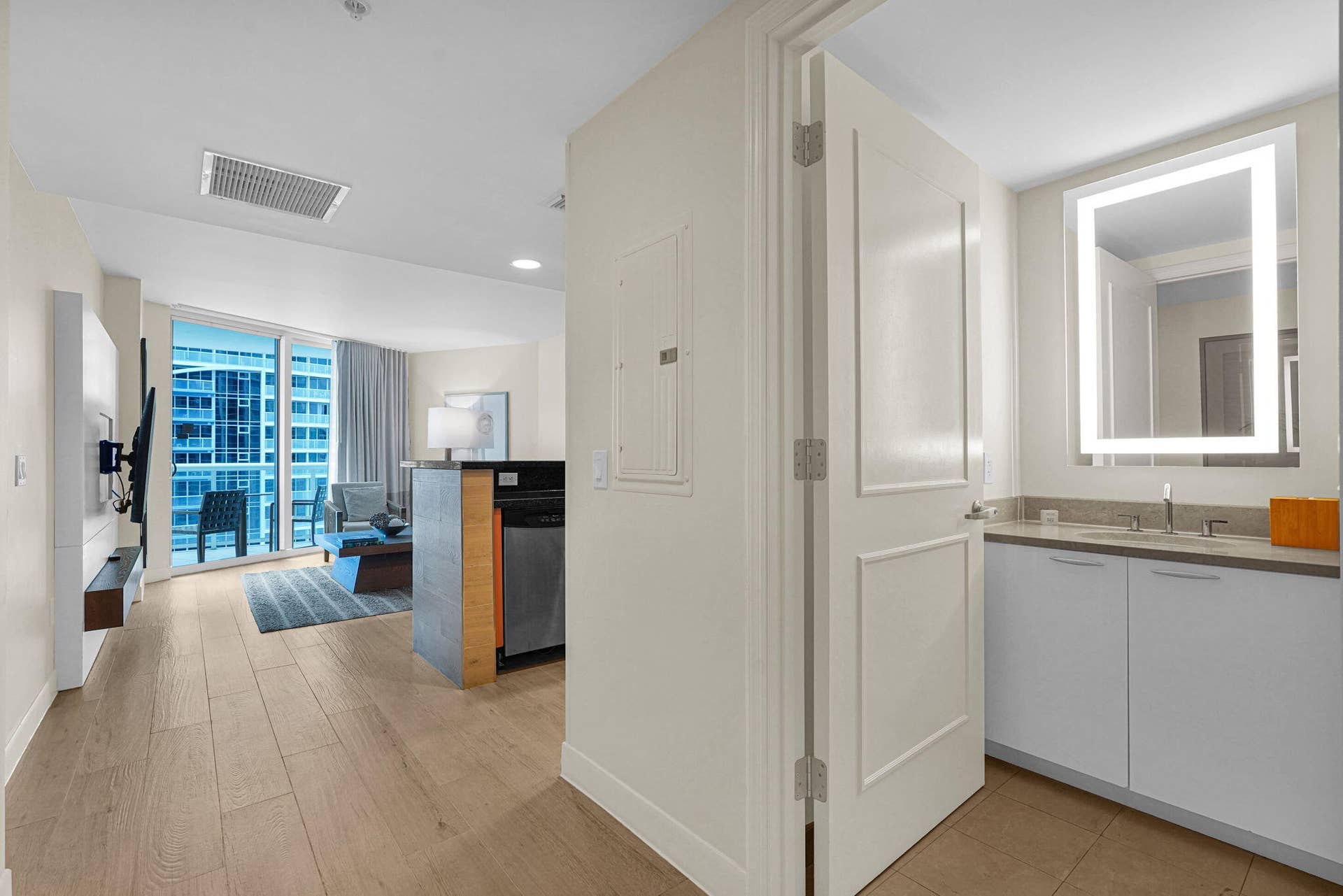 505 N FORT LAUDERDALE BEACH Boulevard, #1105, Fort Lauderdale, FL 33304 9-web-or-mls-DSC00994