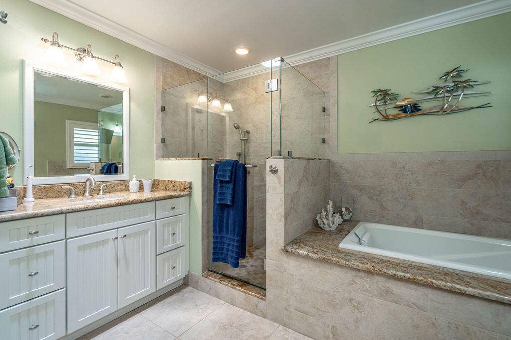 2823 NE 35TH Court, Lighthouse Point, FL 33064 DSC00654