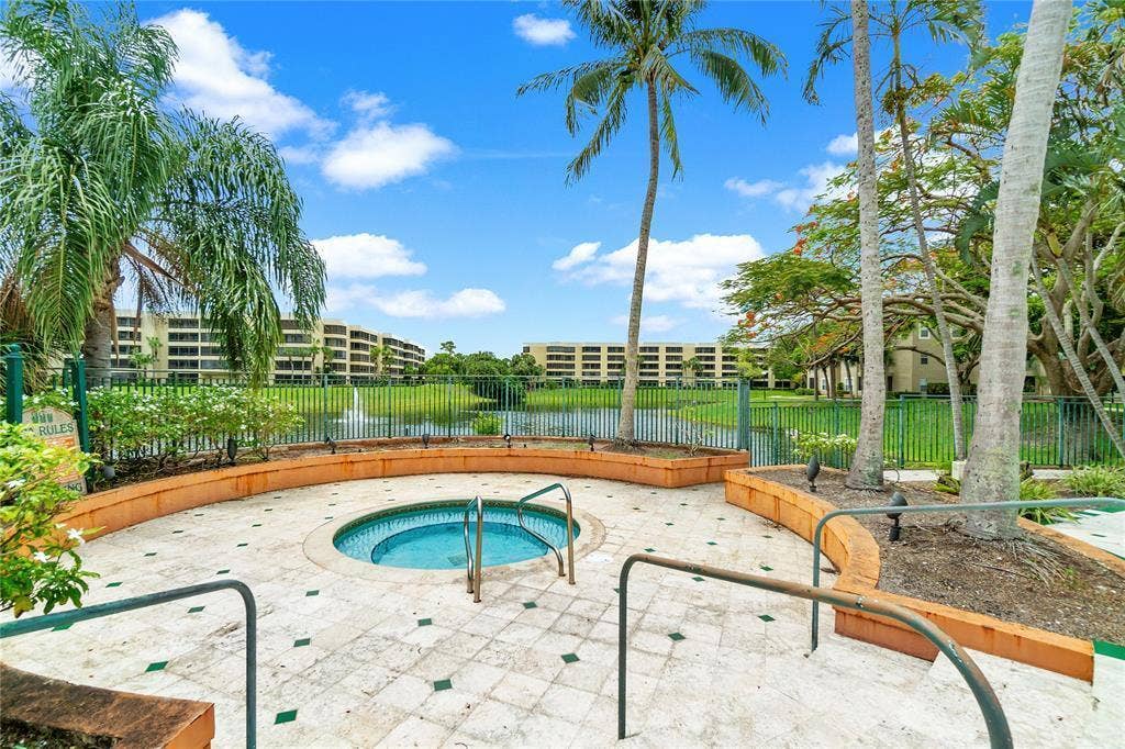1760 PALM COVE Boulevard, #5-305, Delray Beach, FL 33445 4
