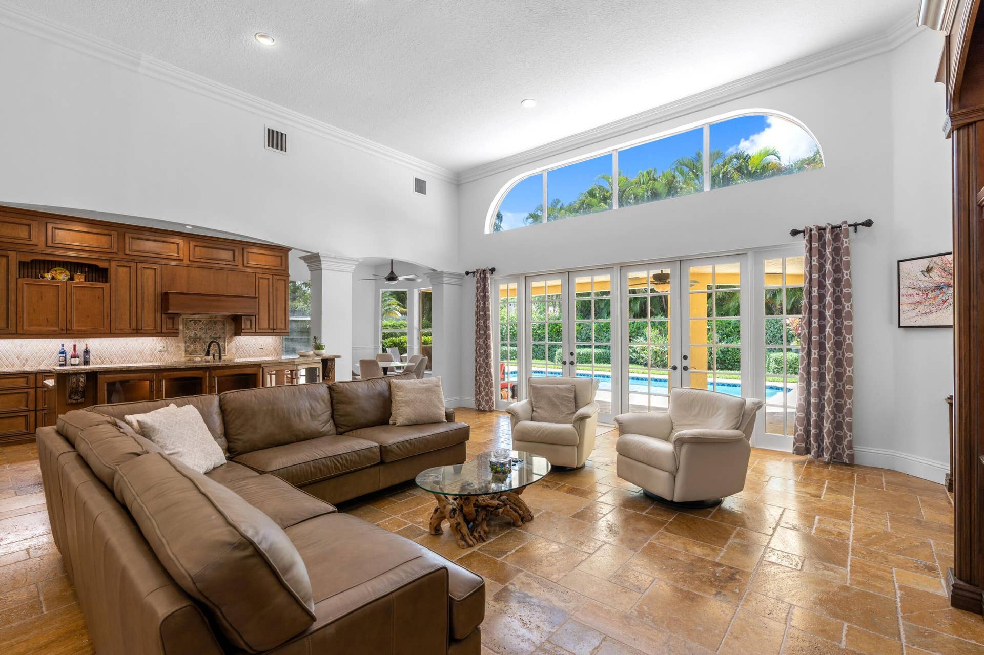 7795 LA CORNICHE Circle, Boca Raton, FL 33433 Living Room