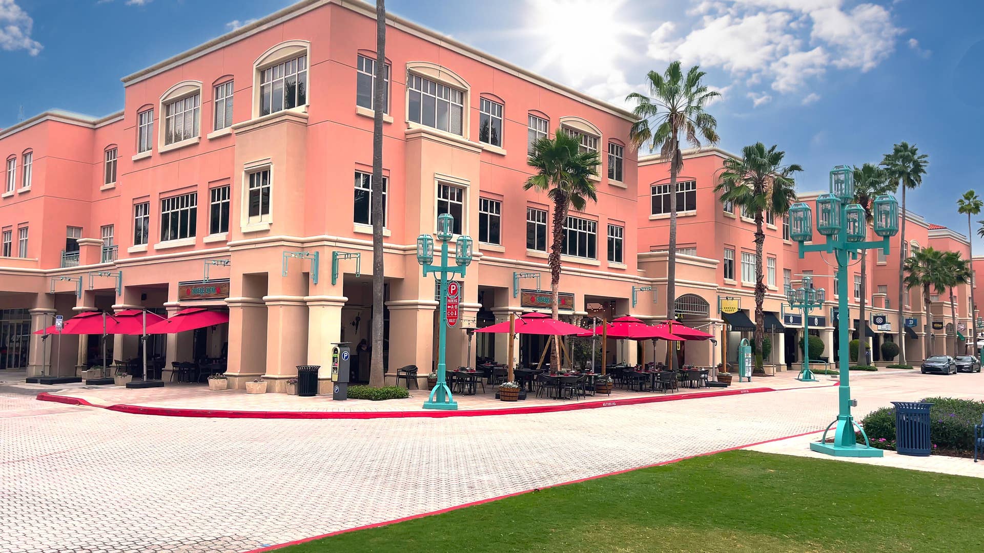 7795 LA CORNICHE Circle, Boca Raton, FL 33433 2 Mizner Park Shops