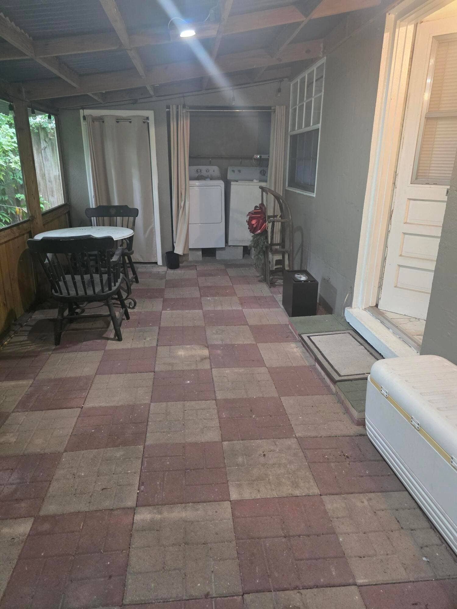 Cottage Screened in Porch