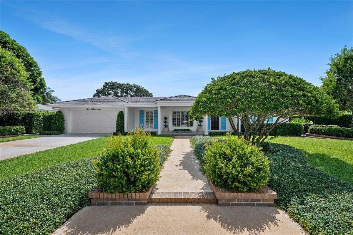 1000 Country Club Drive, North Palm Beach, FL 33408 02-LUX_4756