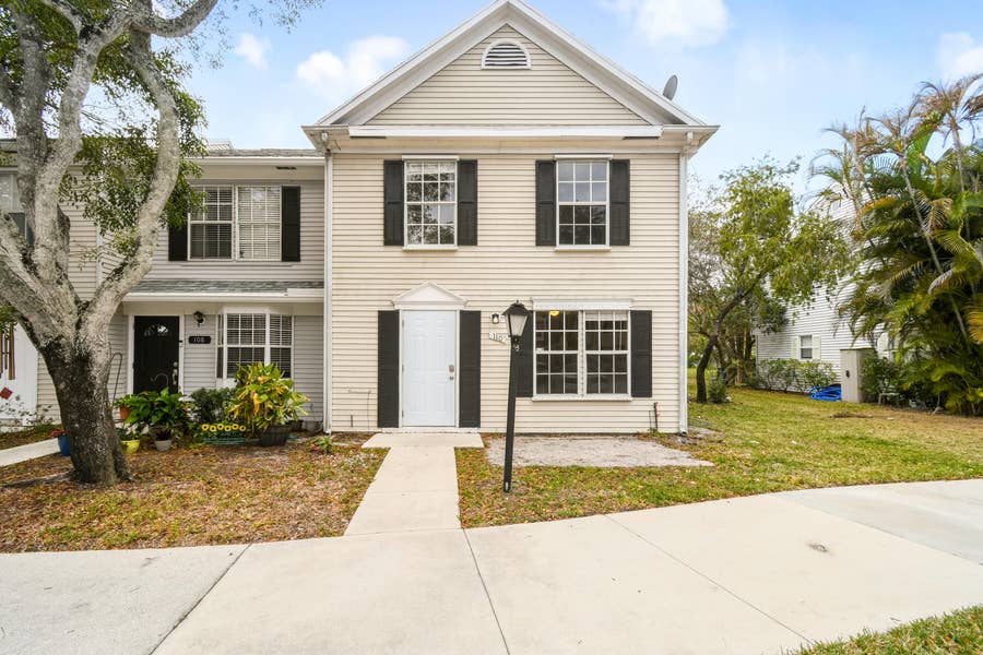 Property photo for 110 OLD ENGLISH Court, Jupiter, FL