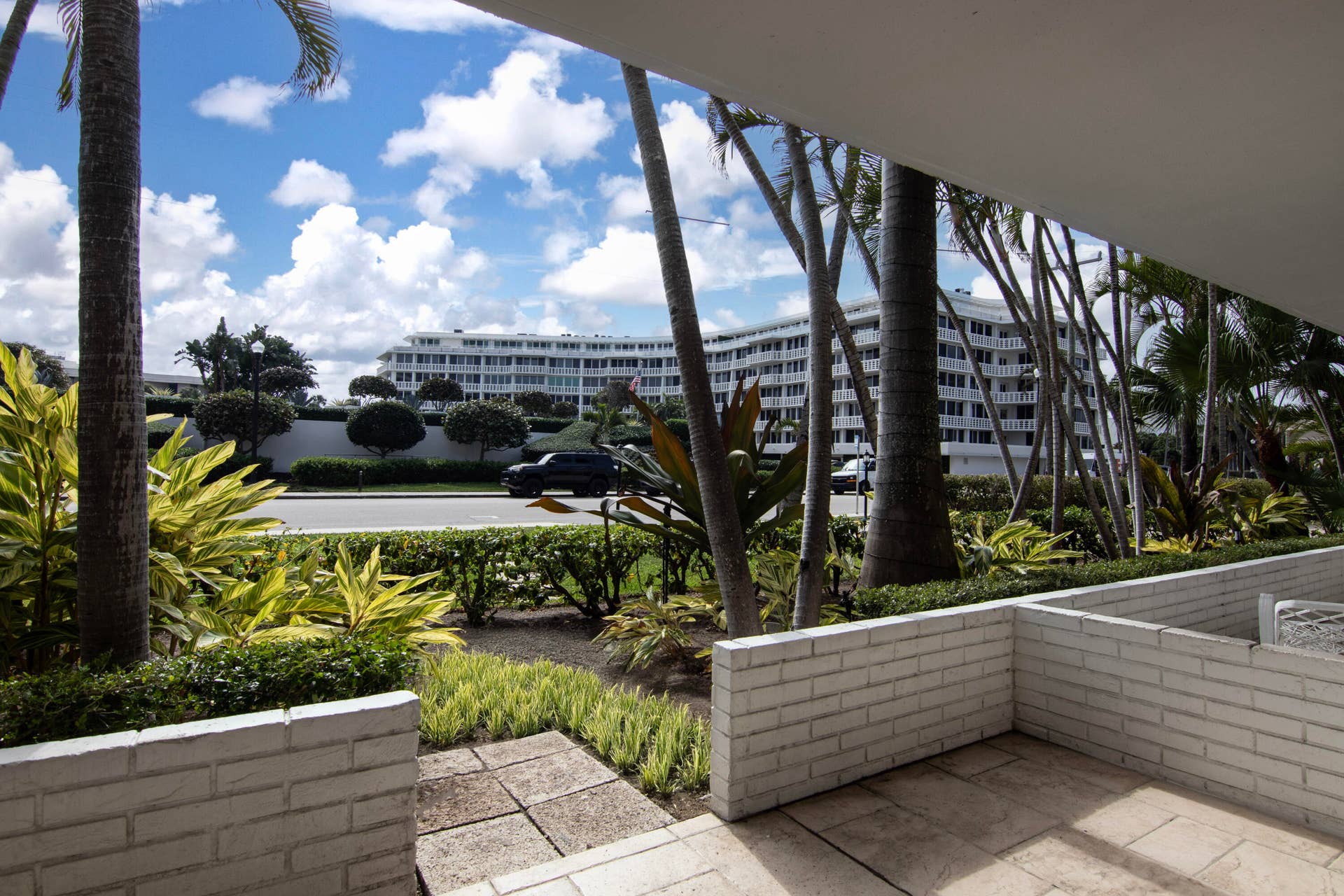 139 SUNRISE Avenue, #103, Palm Beach, FL 33480 IMG_3653