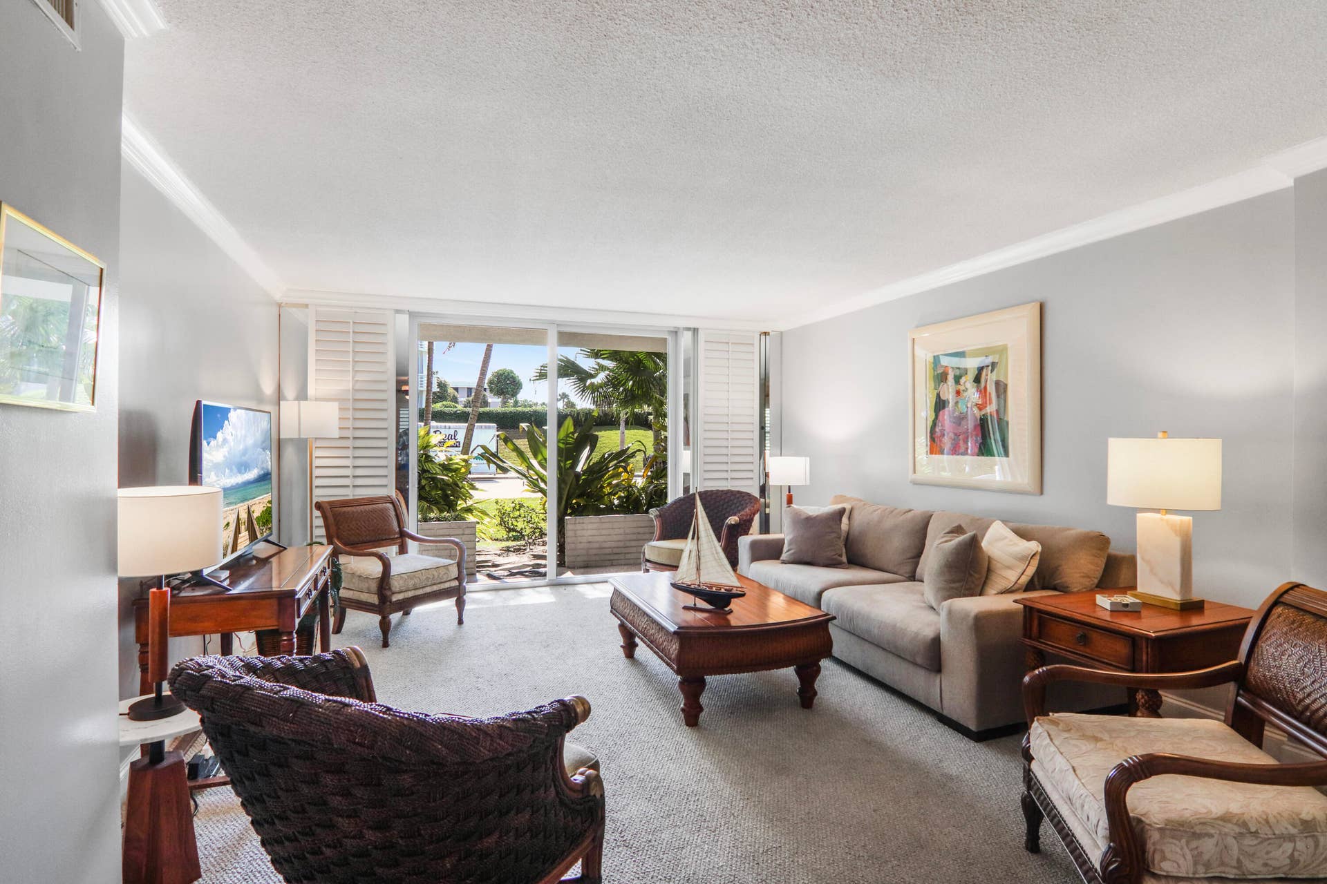 139 SUNRISE Avenue, #101, Palm Beach, FL 33480 IMG_0177