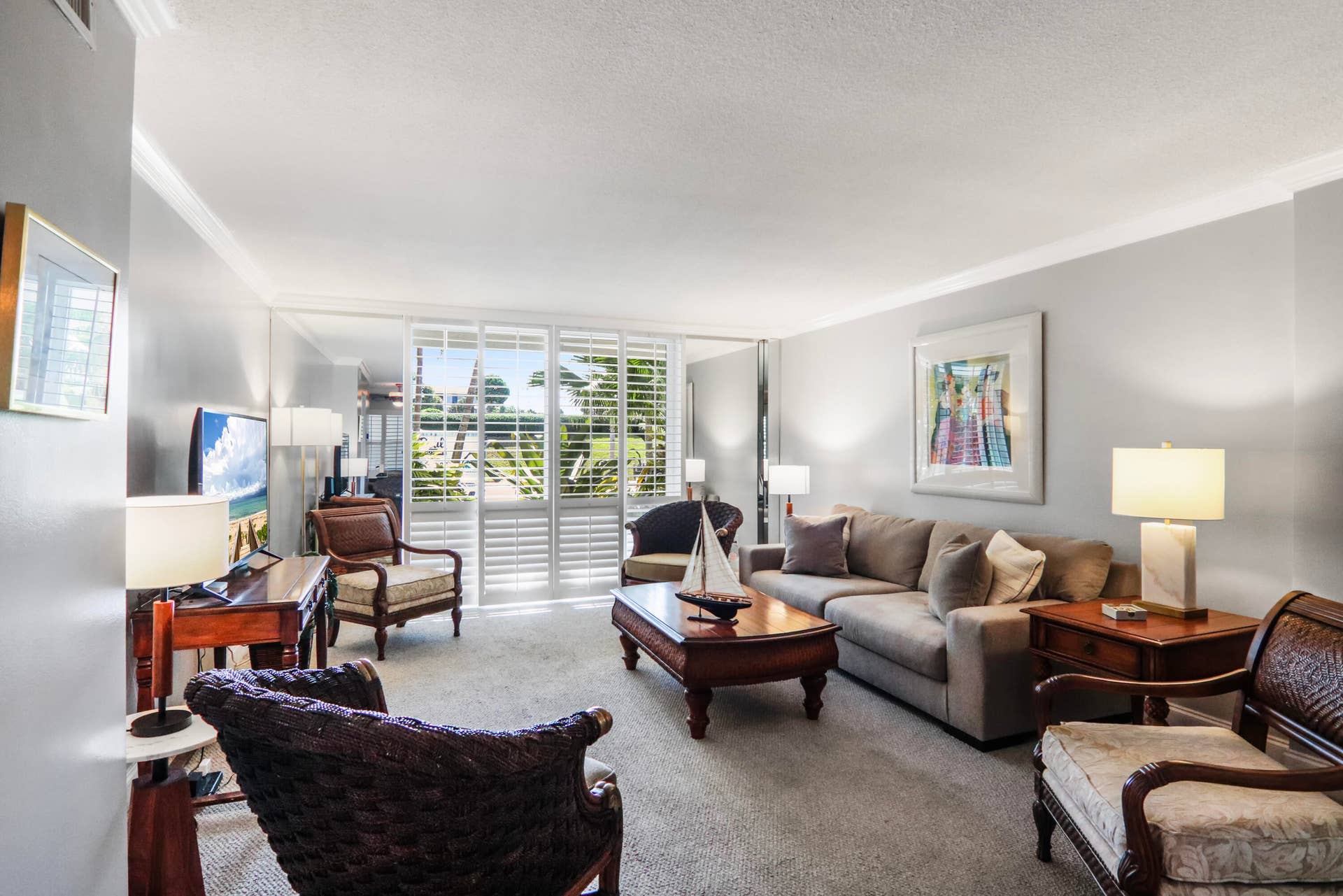 139 SUNRISE Avenue, #101, Palm Beach, FL 33480 IMG_0189