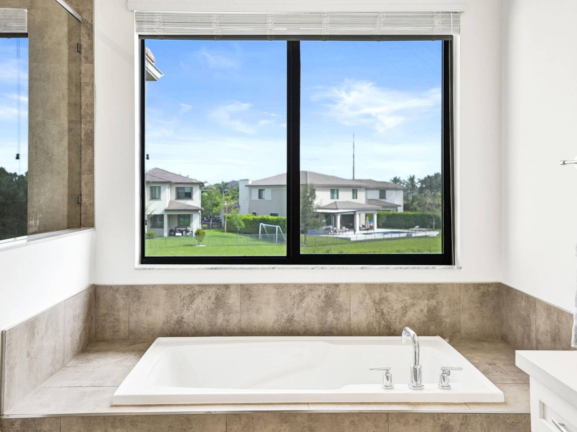 10423 COBALT Court, Parkland, FL 33076 81-web-or-mls-DSC05912