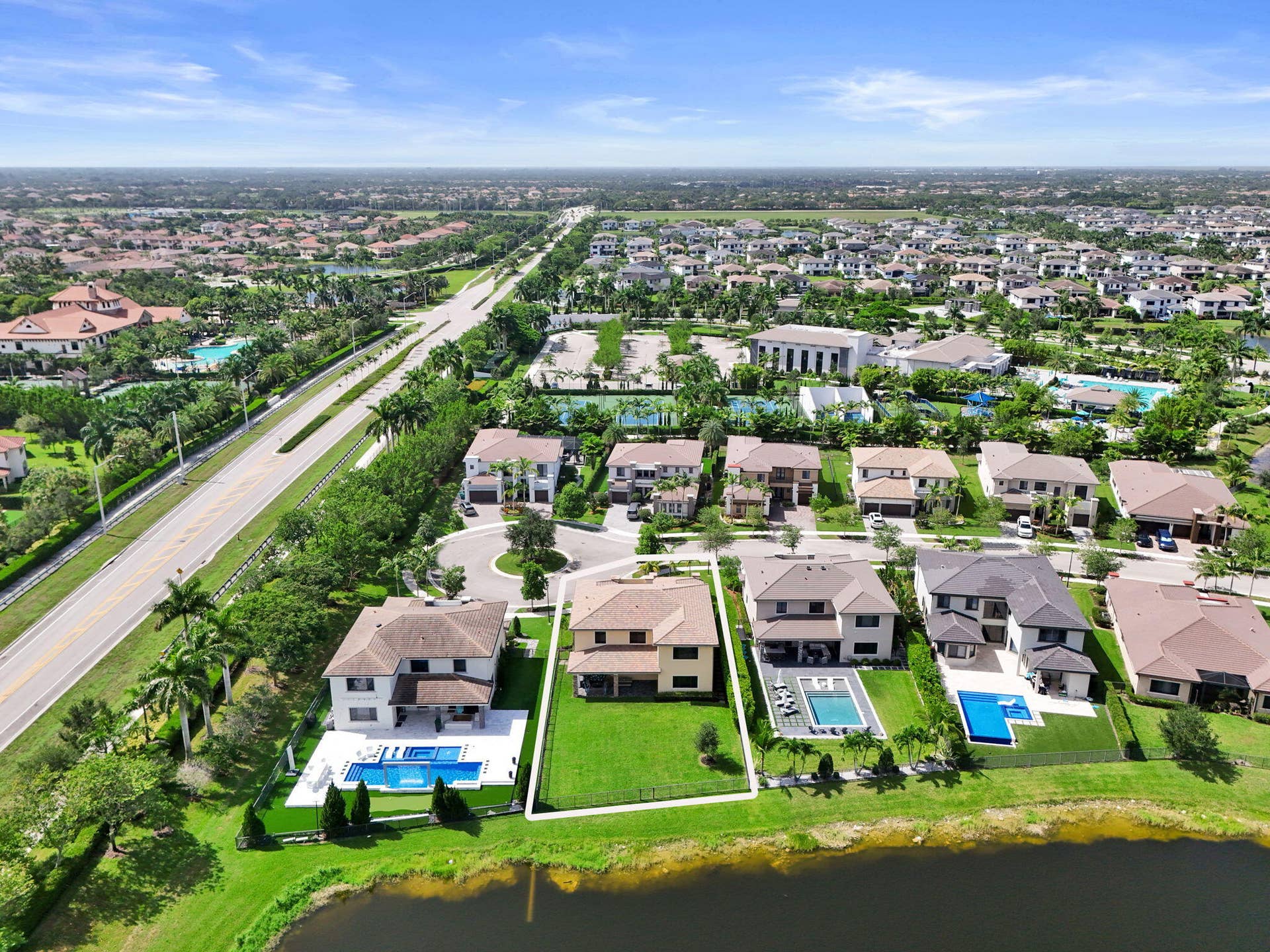 10423 COBALT Court, Parkland, FL 33076 6-web-or-mls-DJI_20260815111142_0809_D