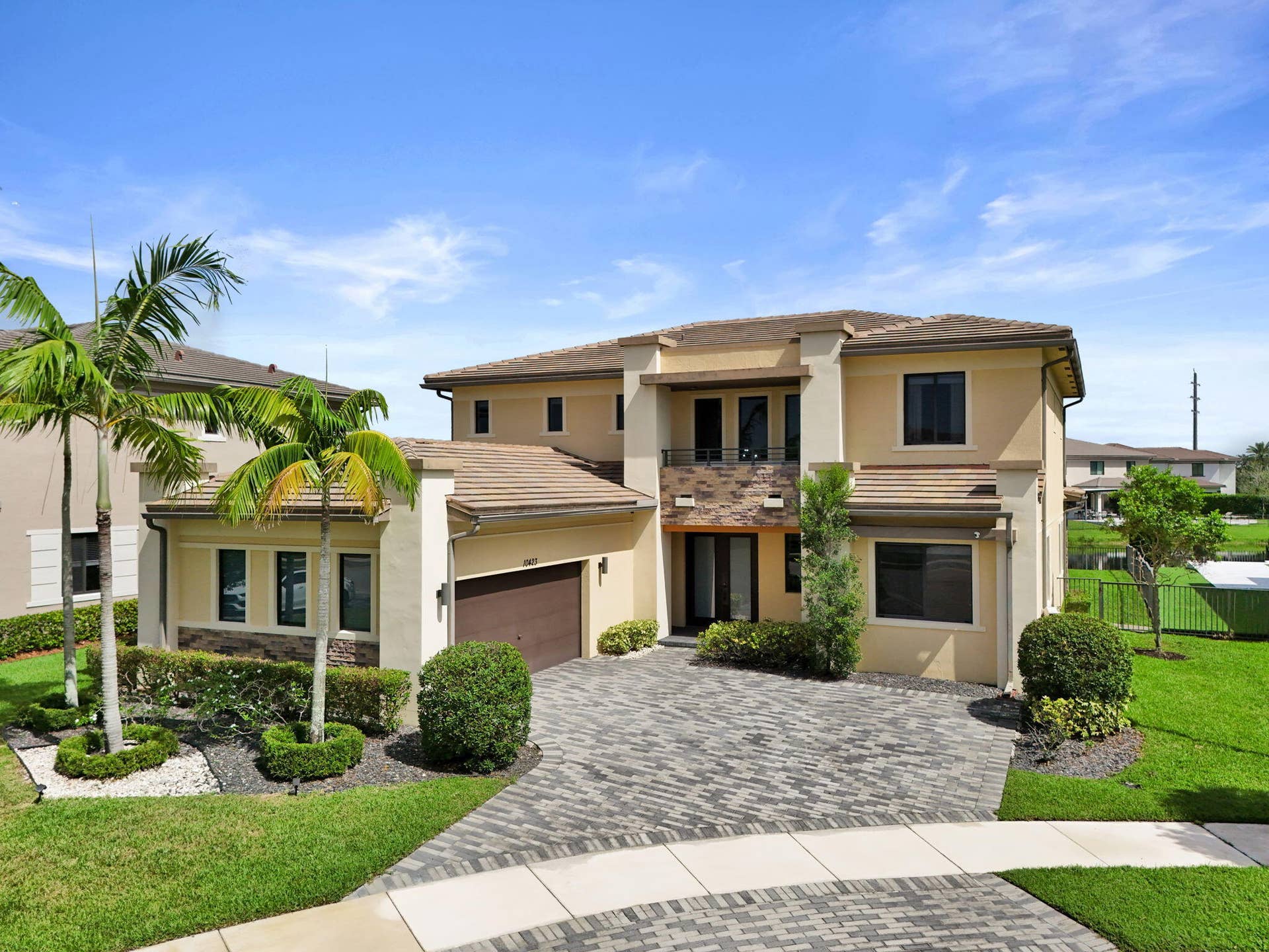 10423 COBALT Court, Parkland, FL 33076 3-web-or-mls-DJI_20260815111028_0805_D