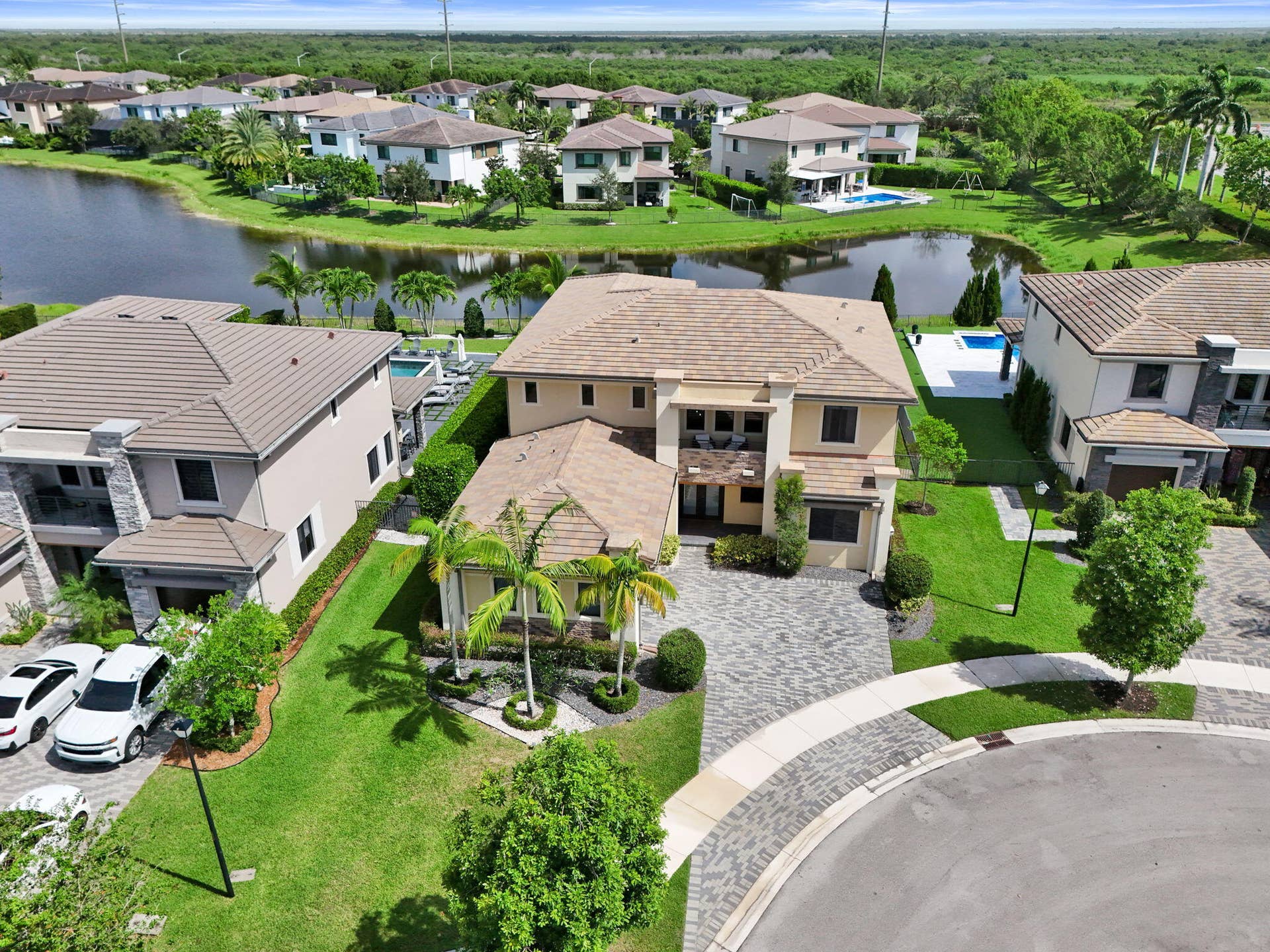 10423 COBALT Court, Parkland, FL 33076 1-web-or-mls-DJI_20260815111112_0807_D