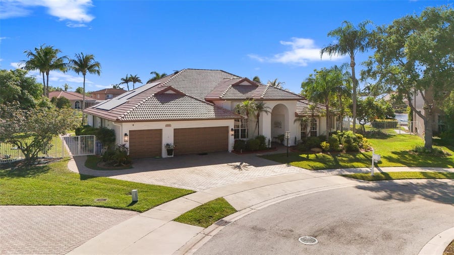 Property photo for 6691 Segovia Way, Pembroke Pines, FL