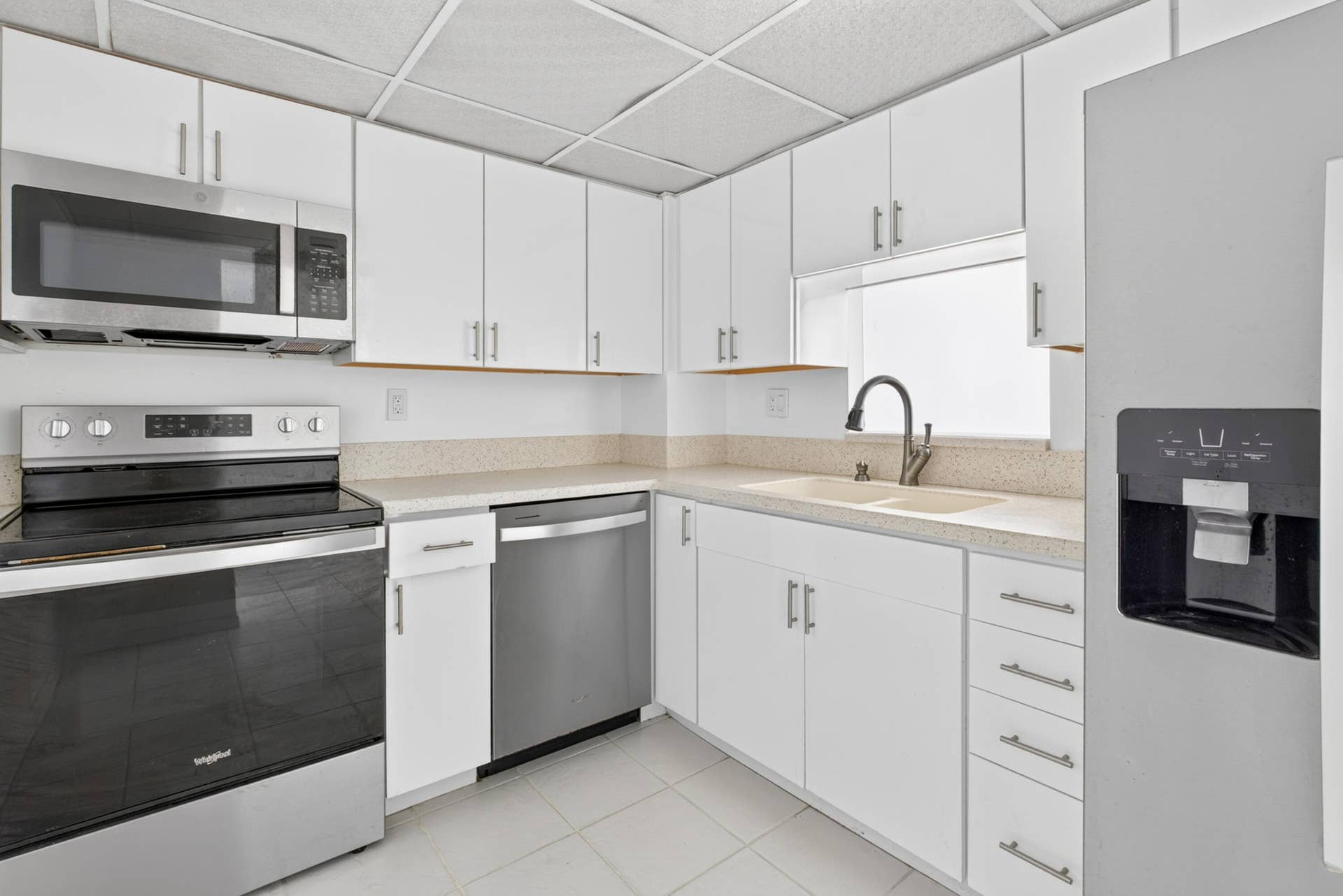 3540 S Ocean Boulevard, #208, South Palm Beach, FL 33480 Kitchen