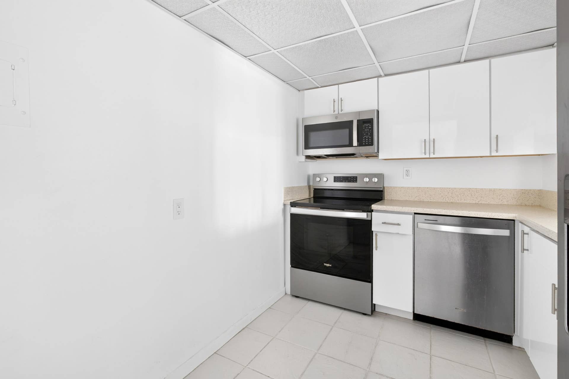 3540 S Ocean Boulevard, #208, South Palm Beach, FL 33480 Kitchen