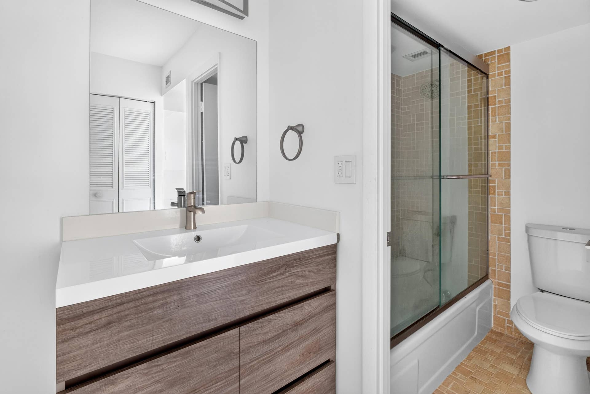 3540 S Ocean Boulevard, #208, South Palm Beach, FL 33480 Master Bath
