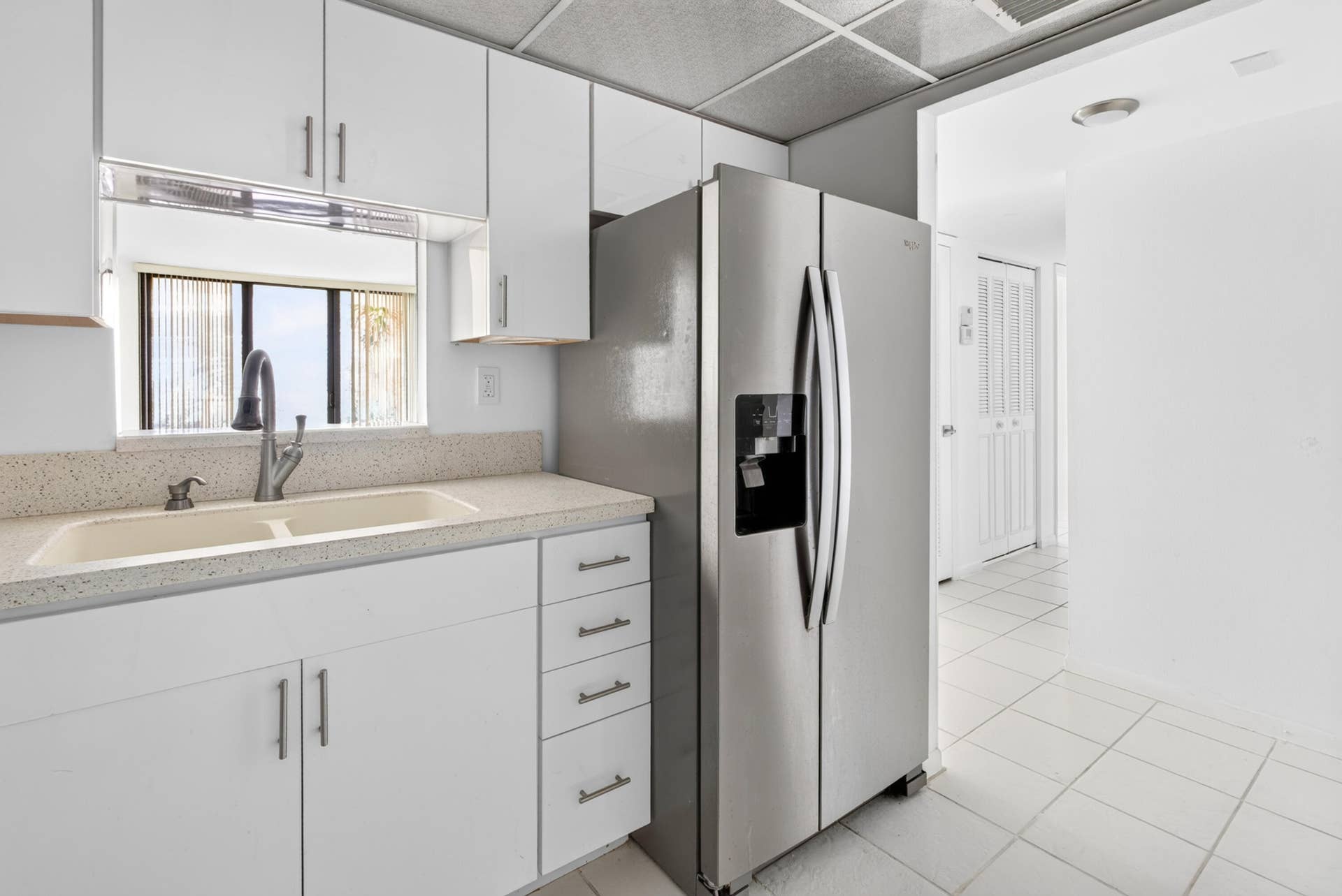 3540 S Ocean Boulevard, #208, South Palm Beach, FL 33480 Kitchen