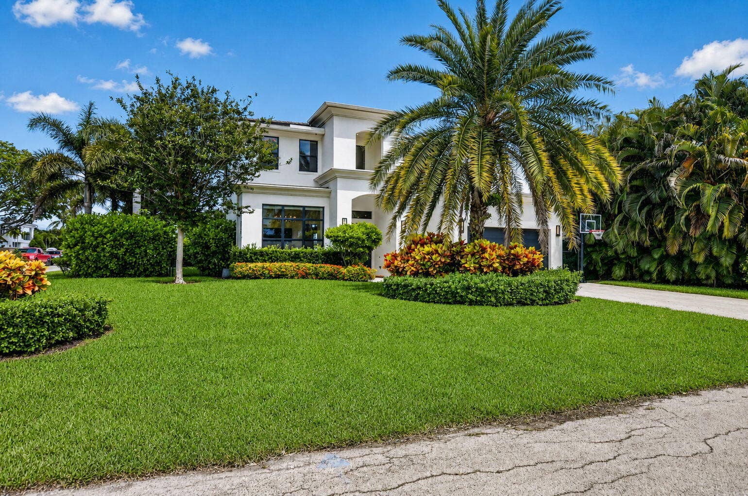 512 Lake Drive, Delray Beach, FL 33444 LAKE IDA