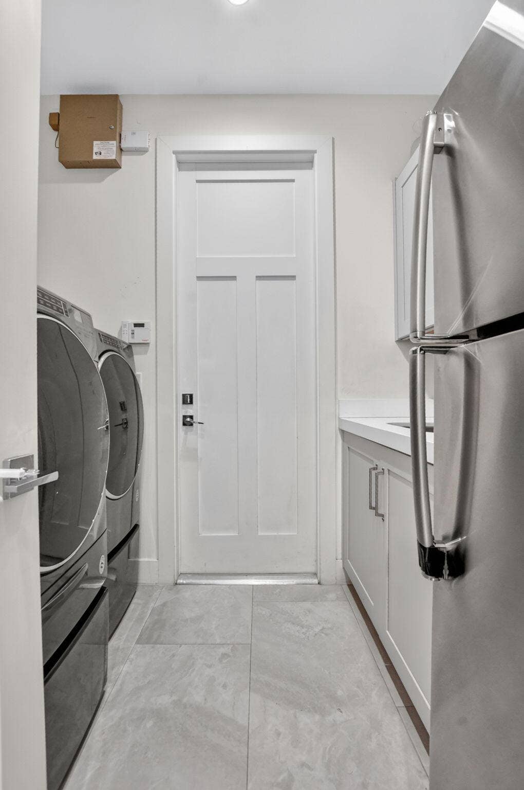 512 Lake Drive, Delray Beach, FL 33444 LAUNDRY ROOM