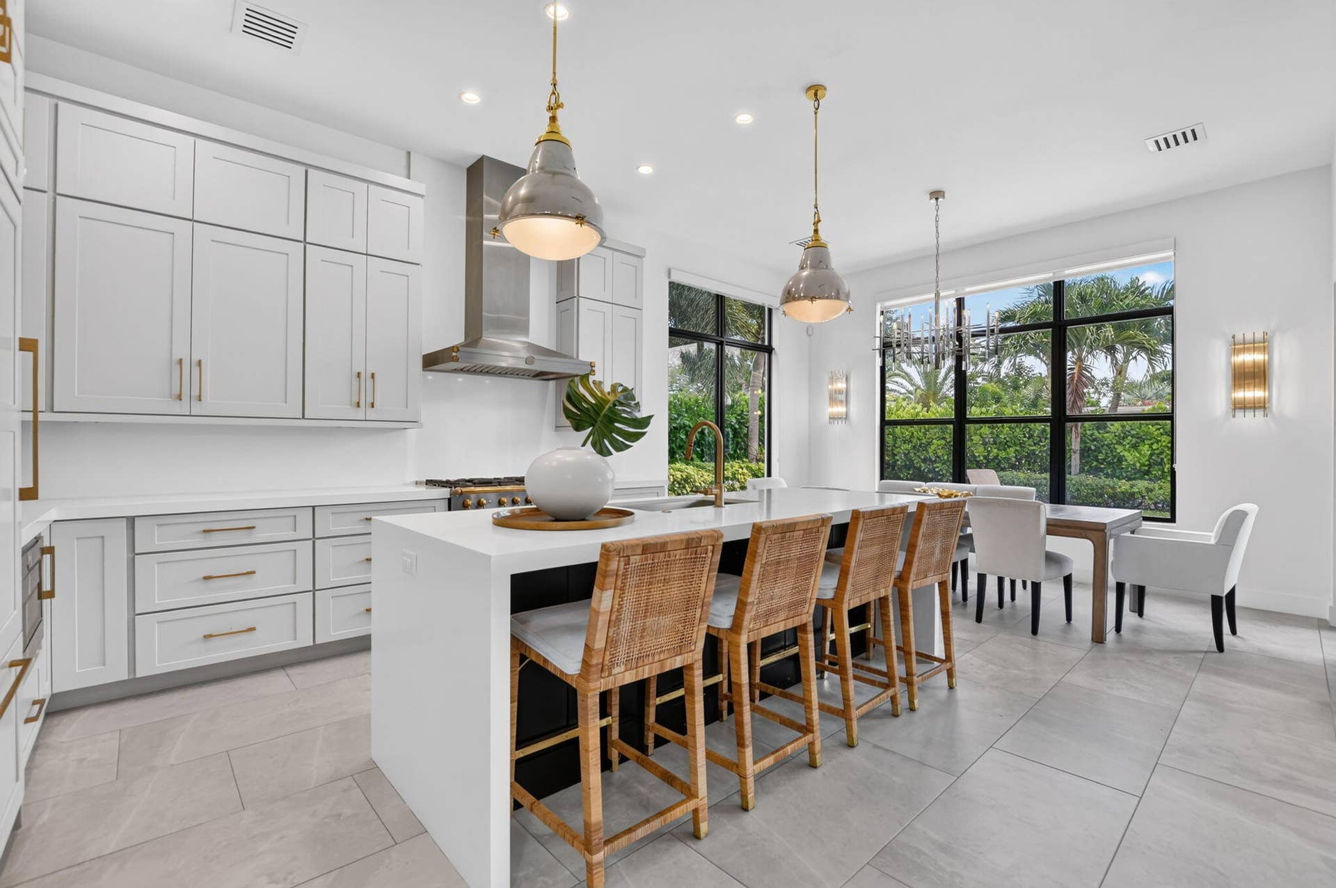 512 Lake Drive, Delray Beach, FL 33444 FEATURING RESTORATION HARDWARE LIGHT FIXTURES