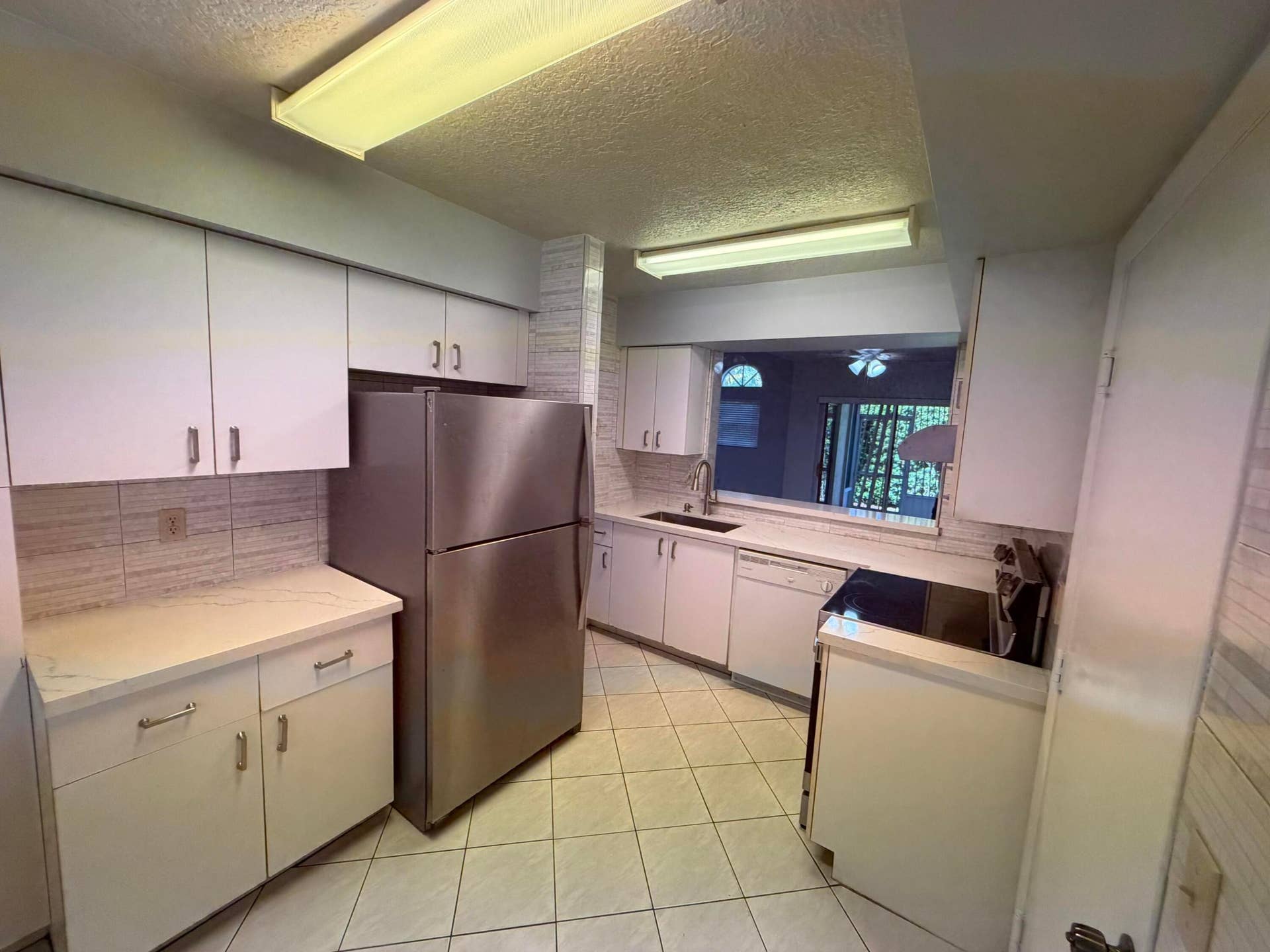1117 SE 5TH Court, Dania Beach, FL 33004 IMG_0770