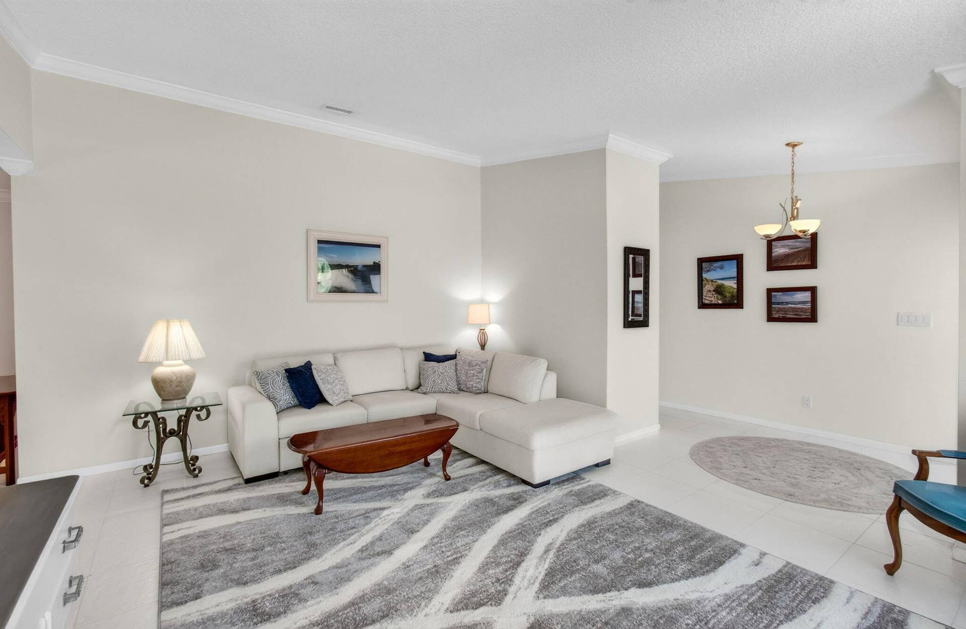 2432 NW Timbercreek Circle, Boca Raton, FL 33431 Living Room