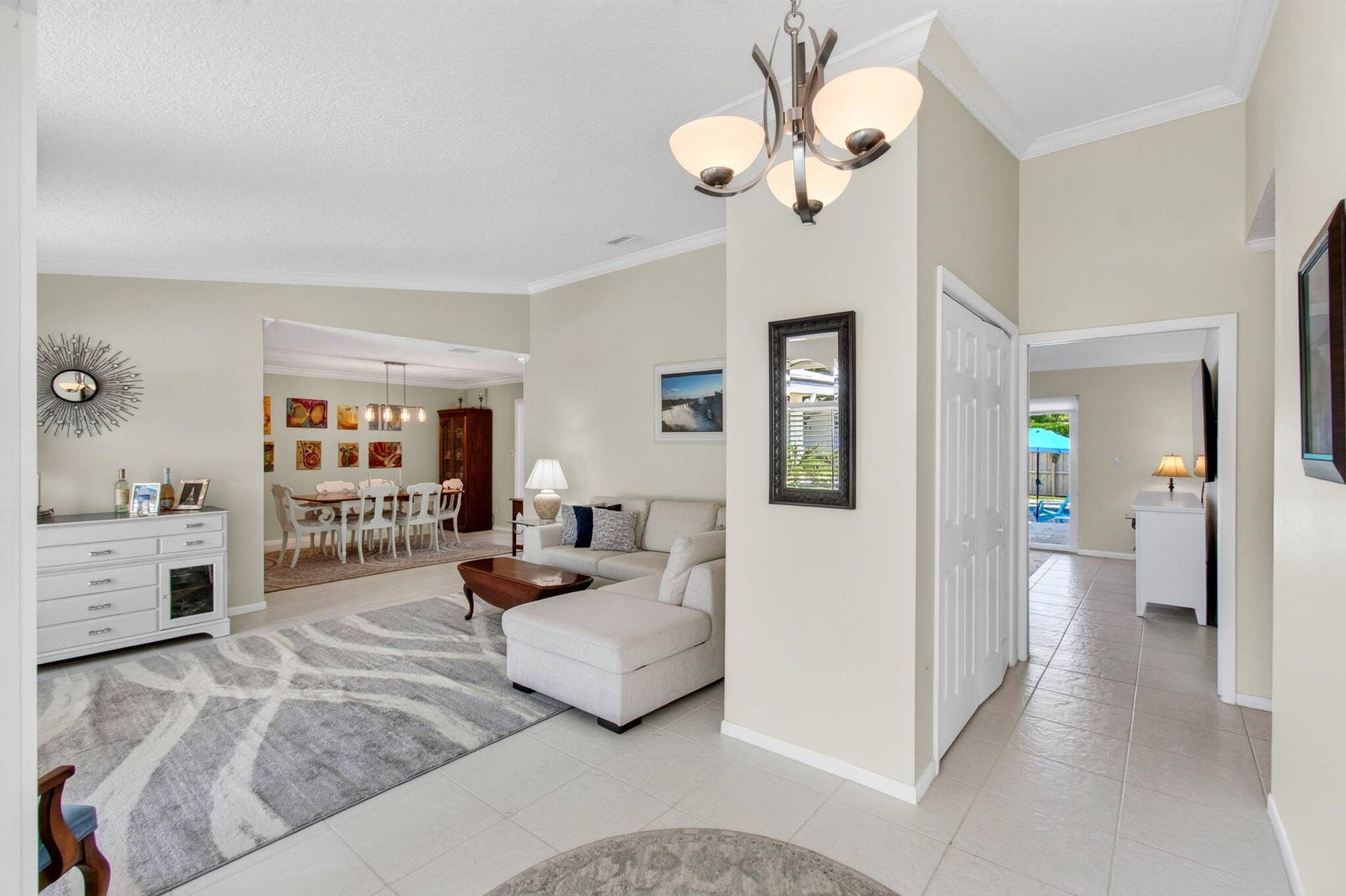 2432 NW Timbercreek Circle, Boca Raton, FL 33431 Entrance /Living Room
