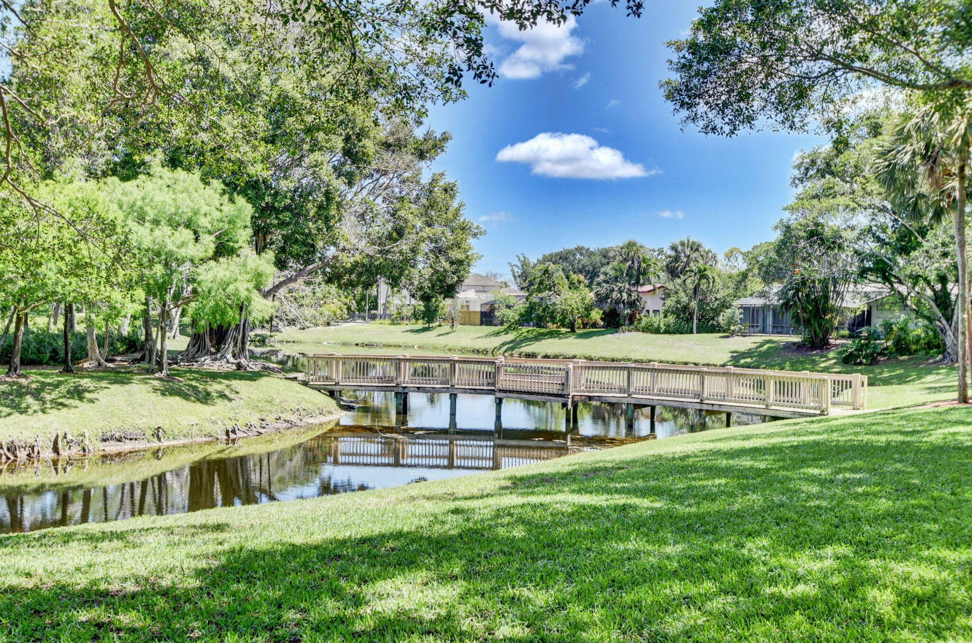 2432 NW Timbercreek Circle, Boca Raton, FL 33431 Front Island