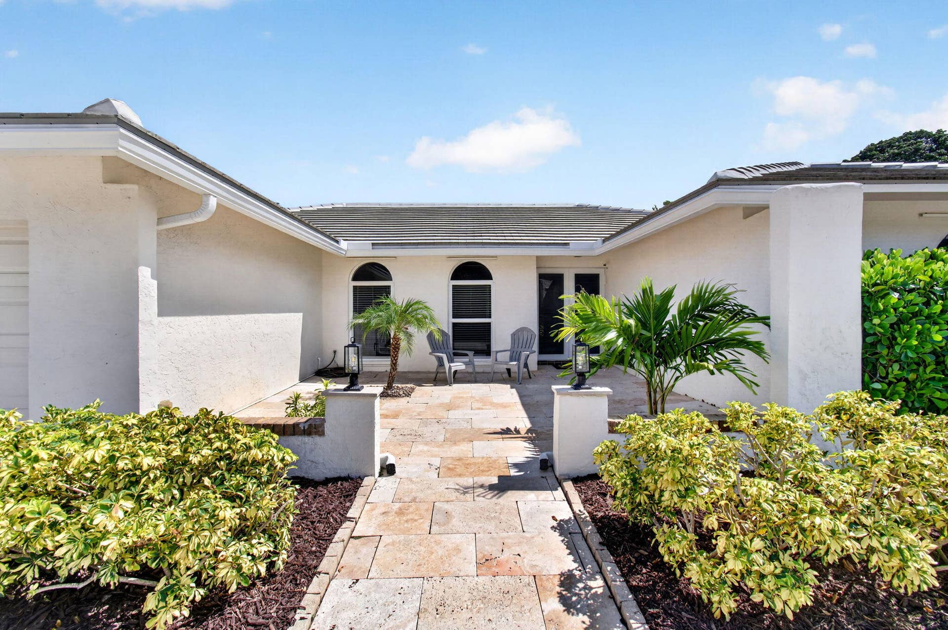 2432 NW Timbercreek Circle, Boca Raton, FL 33431 Entrance