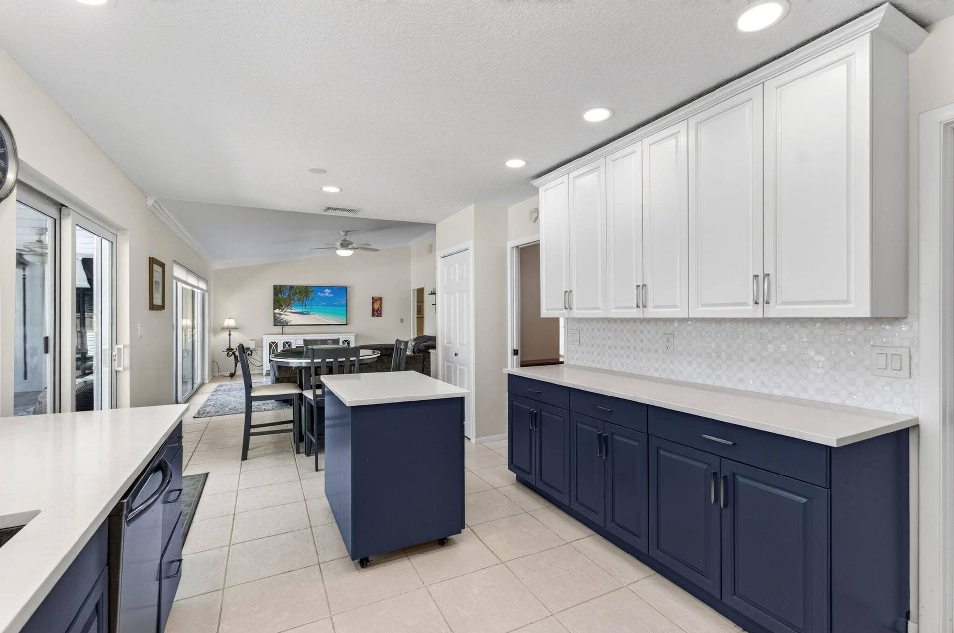2432 NW Timbercreek Circle, Boca Raton, FL 33431 Kitchen