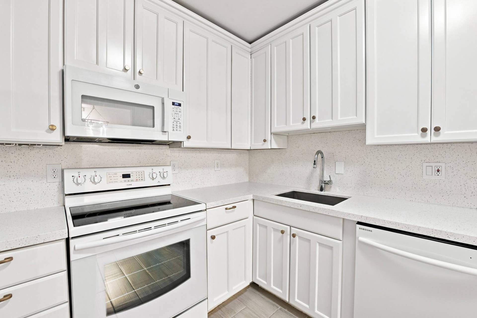 18__jjl6528
