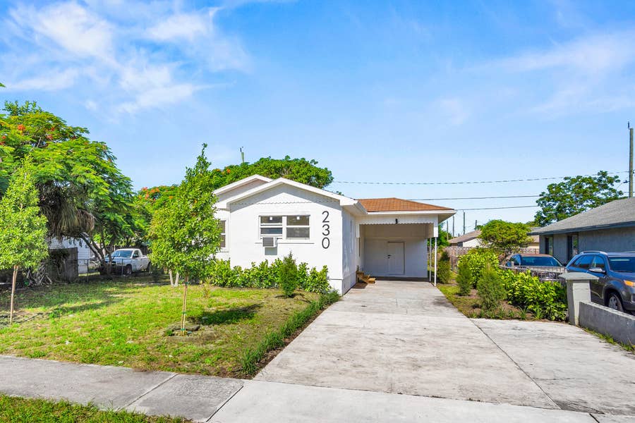 Property photo for 230 SW 6TH Avenue, Delray Beach, FL