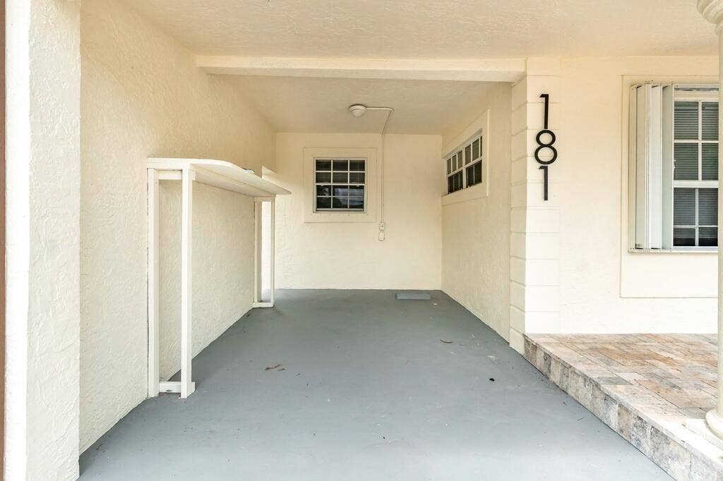 181 NE 51ST Street, Oakland Park, FL 33334 9_1024px