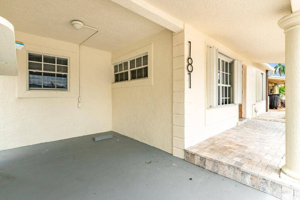 181 NE 51ST Street, Oakland Park, FL 33334 10_1024px