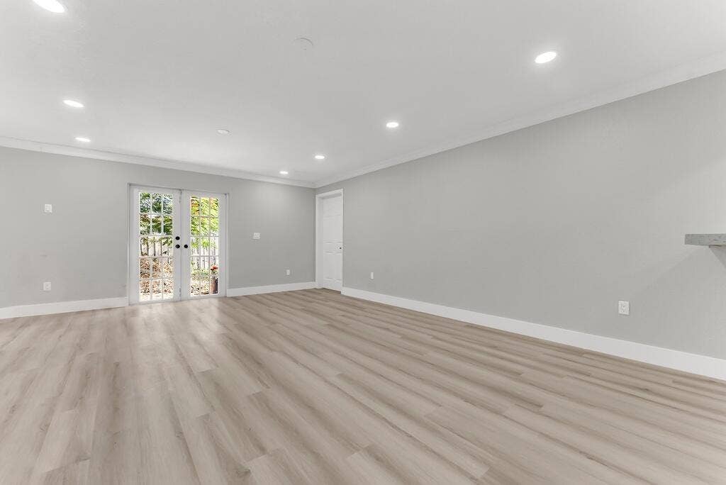 181 NE 51ST Street, Oakland Park, FL 33334 35_1024px