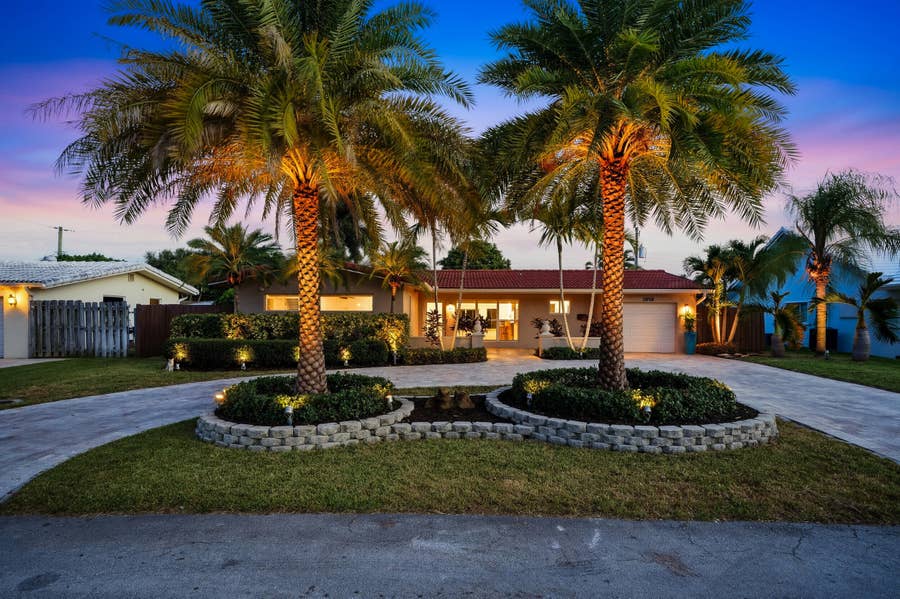 Property photo for 2010 NE 31ST Street, Lighthouse Point, FL