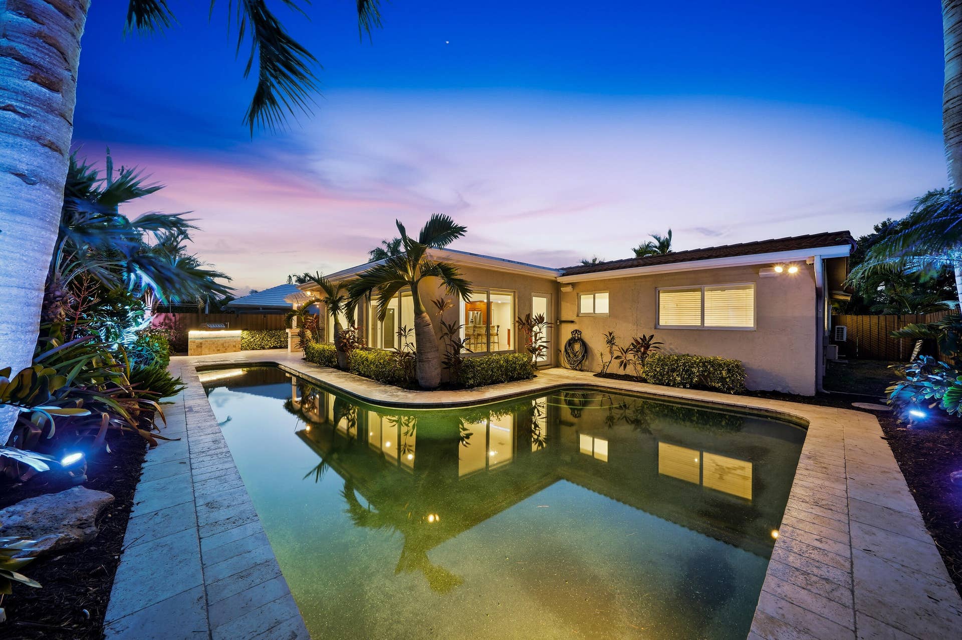 2010 NE 31ST Street, Lighthouse Point, FL 33064 Exterior