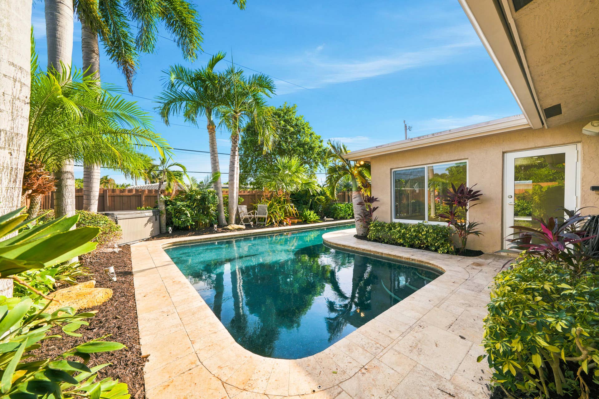 2010 NE 31ST Street, Lighthouse Point, FL 33064 Exterior