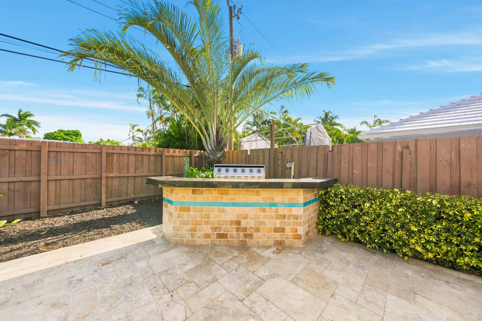 2010 NE 31ST Street, Lighthouse Point, FL 33064 Exterior