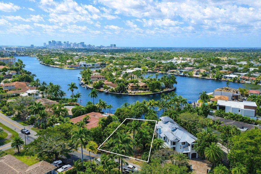 Property photo for 2405 MIDDLE RIVER Drive, Fort Lauderdale, FL