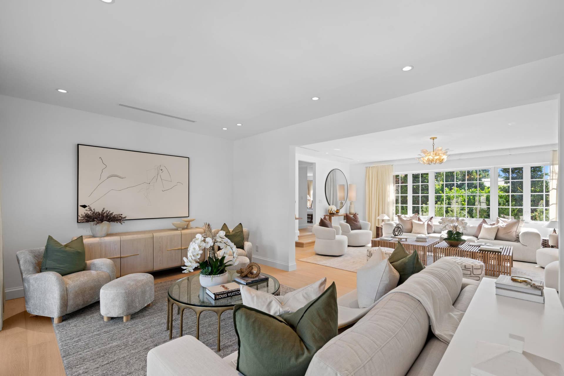 16-Family room