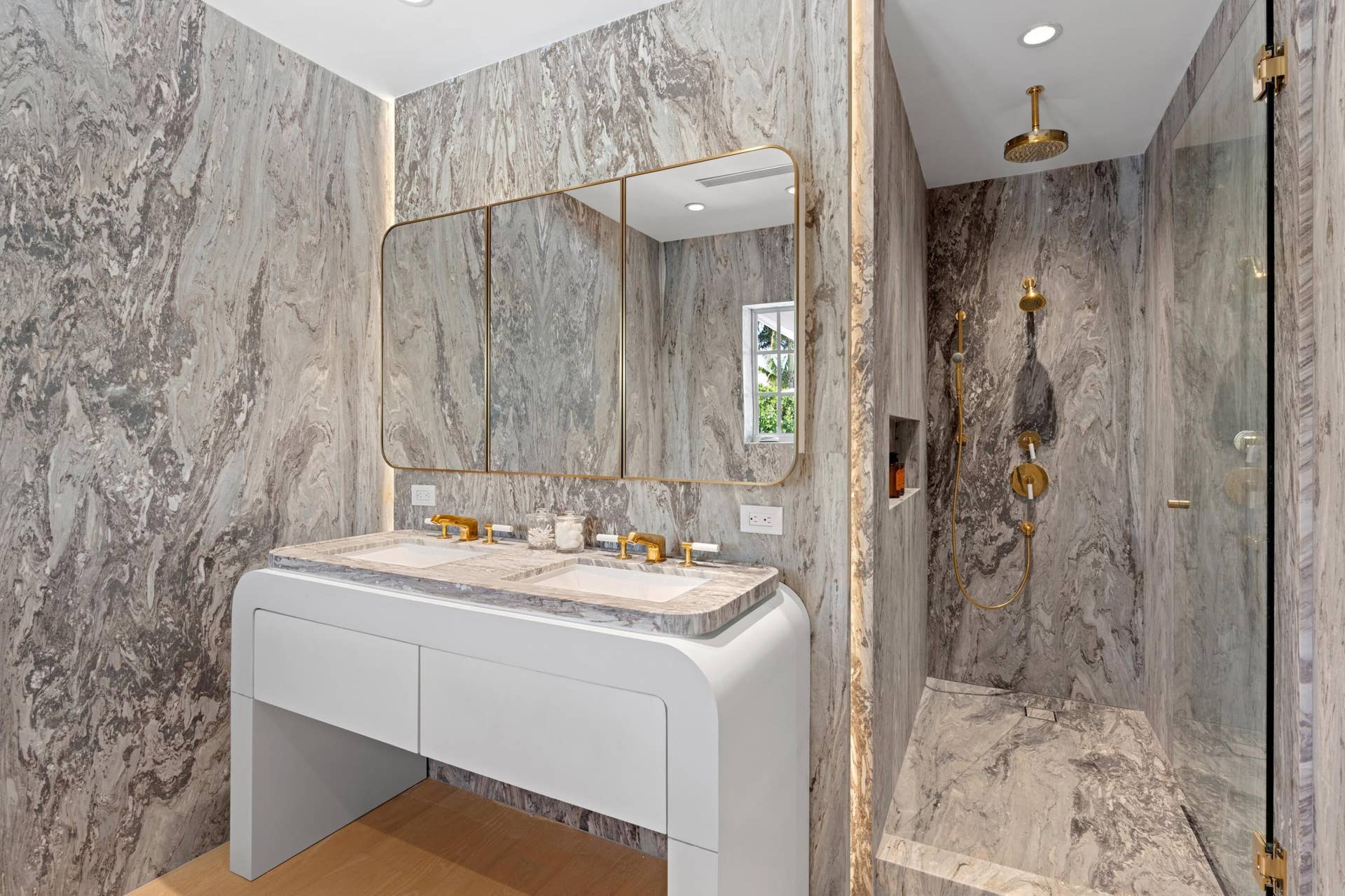 20-Primary Bath