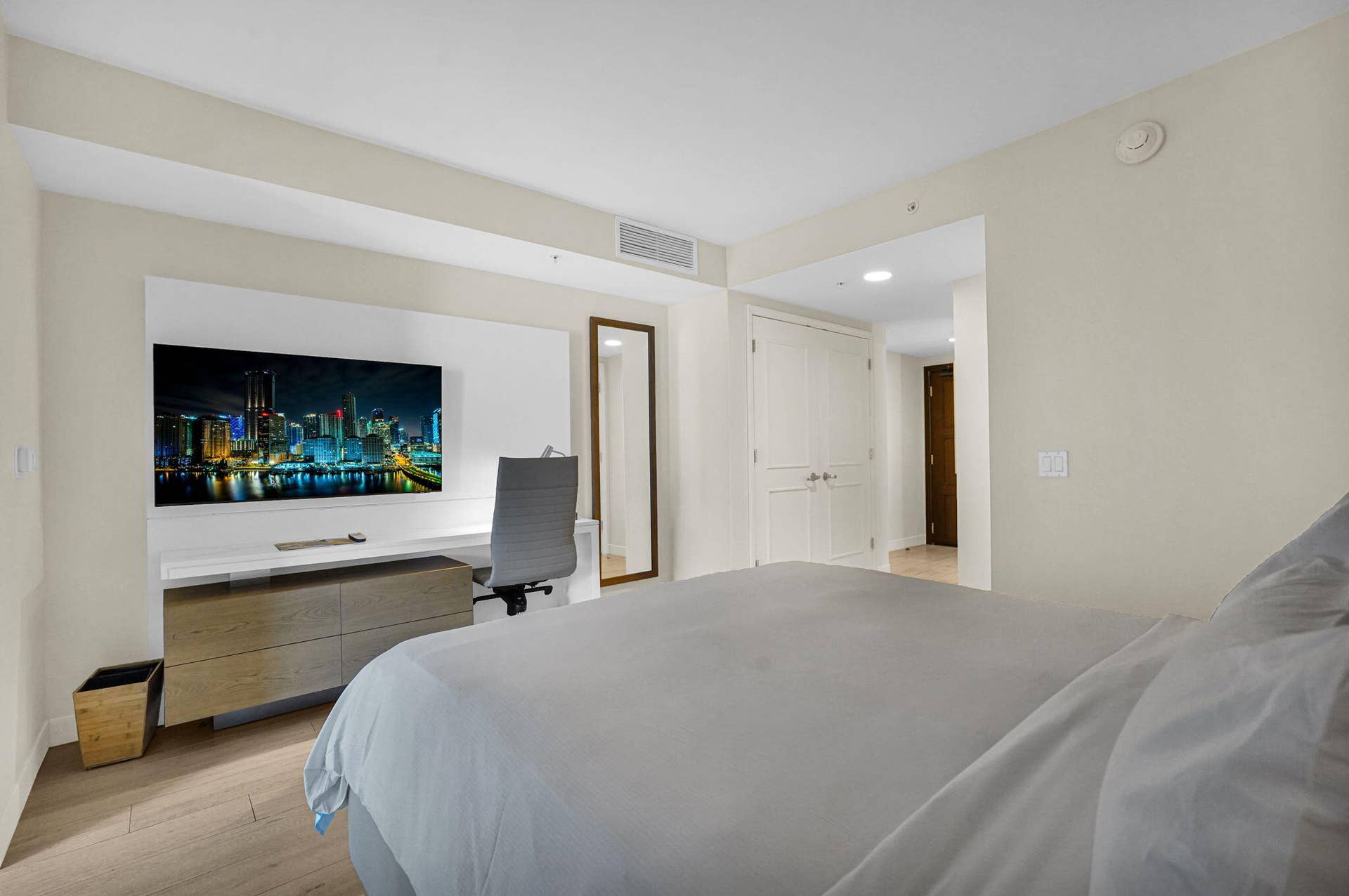 505 N FORT LAUDERDALE BEACH Boulevard, #1603, Fort Lauderdale, FL 33304 Bedroom